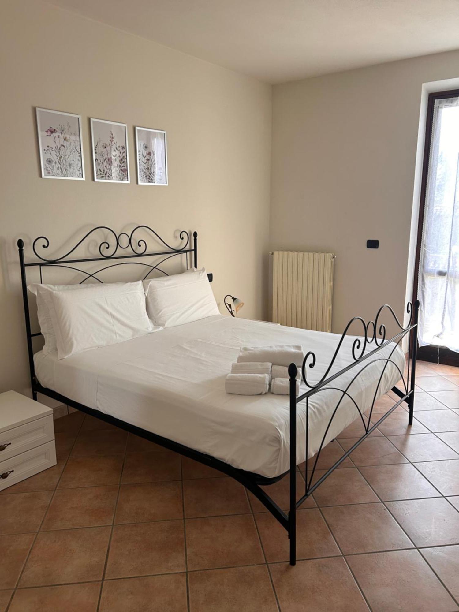 Tenuta Agricola La Cava- Cantina E Agriturismo San Damiano dʼAsti Kültér fotó