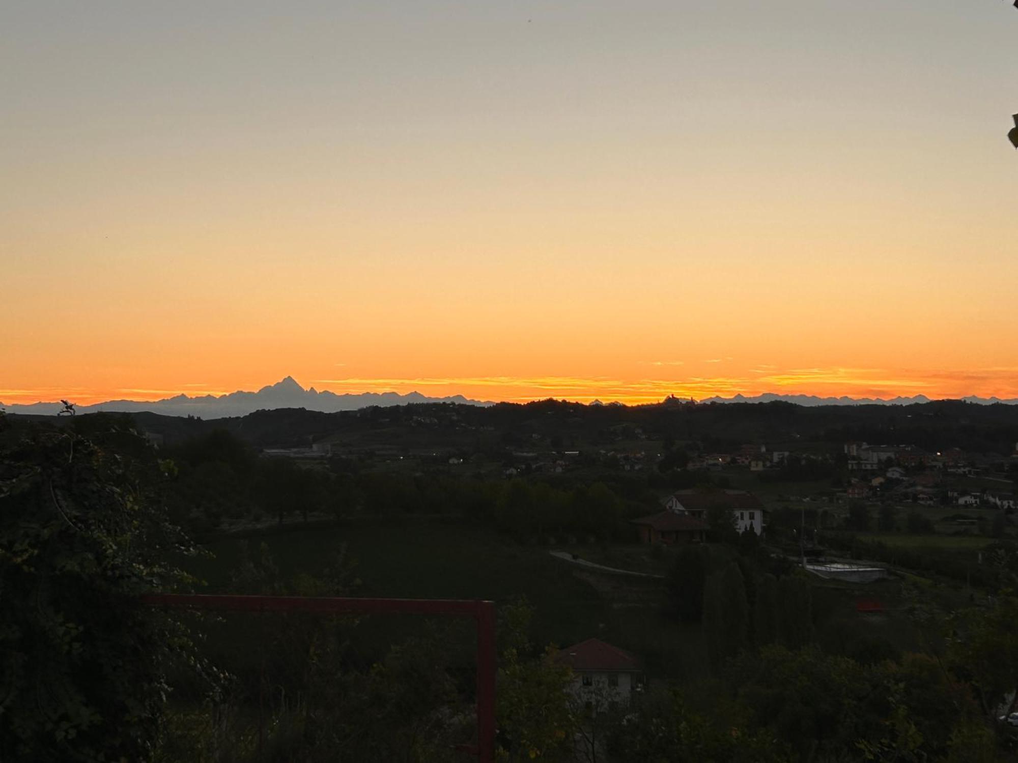 Tenuta Agricola La Cava- Cantina E Agriturismo San Damiano dʼAsti Kültér fotó